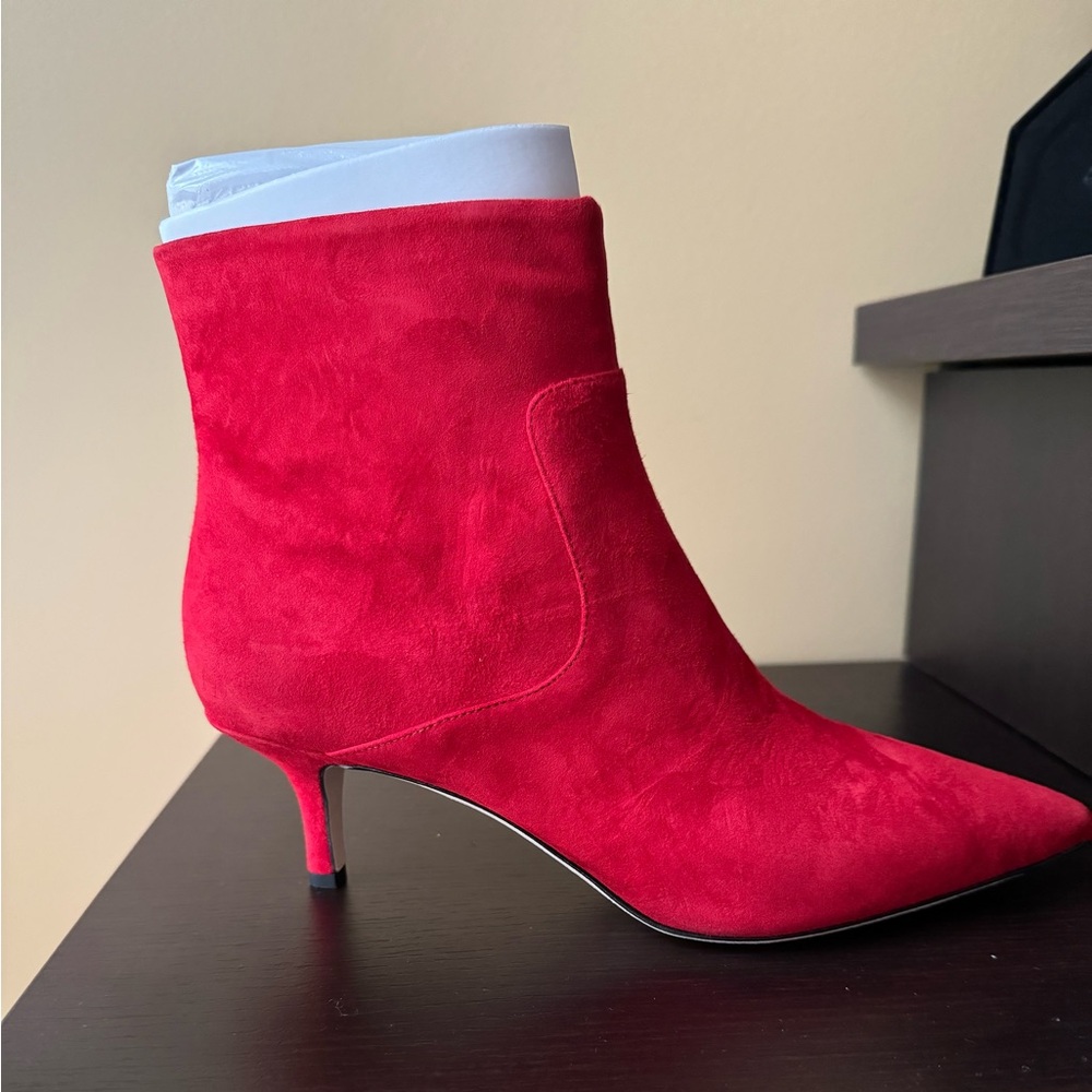 NIB Via Spiga Maggie Suede Ankle Bootie Red Size 10M